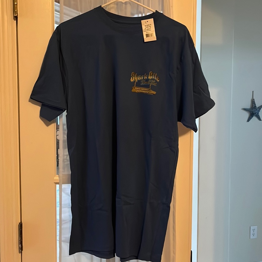 Brand new mens t shirt